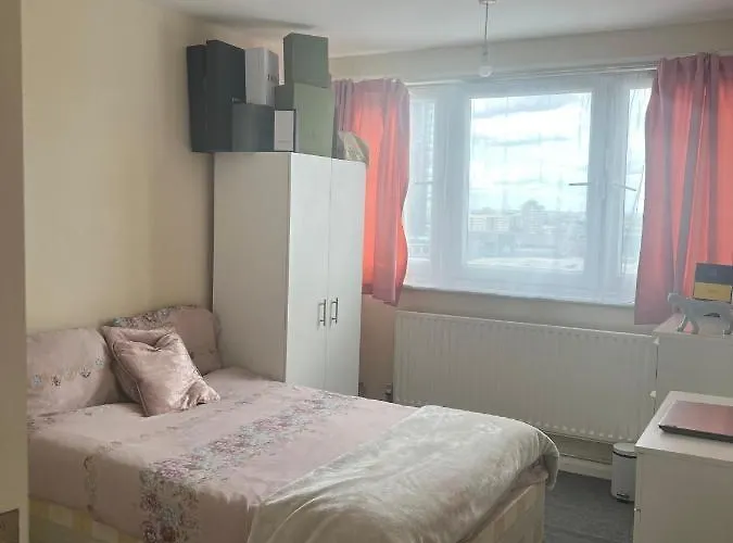Appartement à 2 Chambres à Coucher